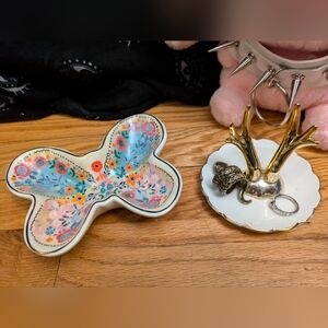 2 Snake Rings + Pair of Ceramic Jewelry Dishes